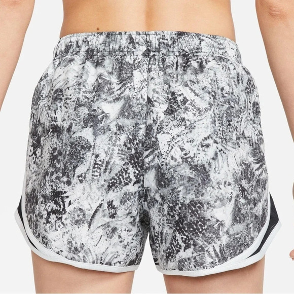 Nike Tempo Lined Running Shorts Athletic Sporty Workout Gym Summer Print NWT - Picture 2 of 6